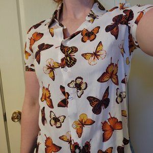Twik button up butterfly T-shirt (M)